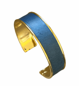 Manchette dorée Cuir de Carpe de Dombes - bleu roi