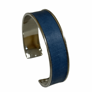 Manchette argentée Cuir de Carpe de Dombes - bleu roi
