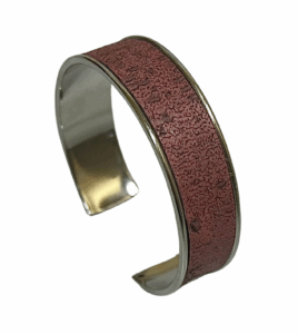 Manchette argentée Cuir de Carpe de Dombes - rose bois