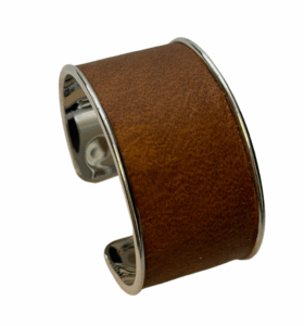 Majesté argentée Cuir de Carpe de Dombes - caramel