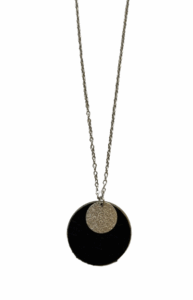 Collier argenté Cuir de Carpe de Dombes - noir