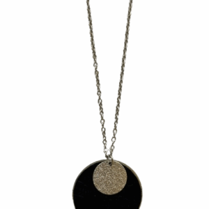 Collier argenté Cuir de Carpe de Dombes - noir
