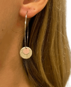 Boucles d'oreilles pendantes argentées - blanc irisé Cuir de Carpe de Dombes COLLECTION NOËL 2025