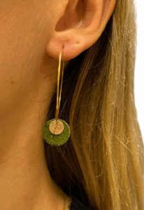 Boucles d'oreilles pendantes dorées - kaki Cuir de Carpe de Dombes COLLECTIO NOËL 2025