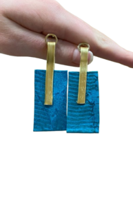 Boucles d'oreille rectangles turquoise doré Cuir de Carpe de Dombes