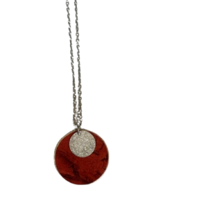 Collier argenté Cuir de Carpe de Dombes - framboise