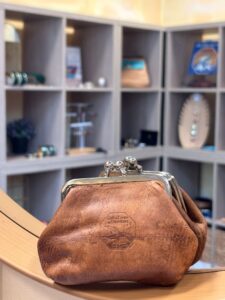 NOUVELLE COLLECTION Bourse Caramel
